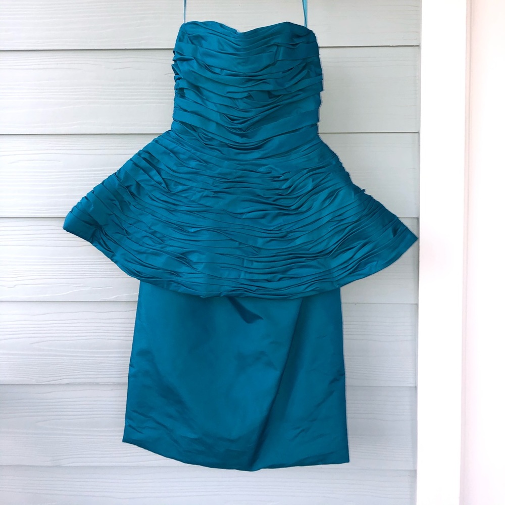 Women’s Strapless Cocktail Dress